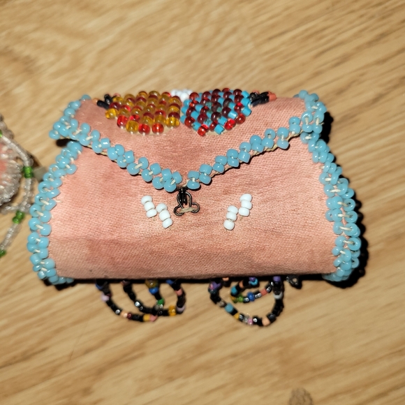 Antique Native American Mini Purses - Picture 6 of 9